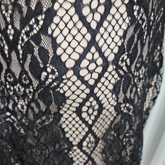 Forever 21 Open Back Lace Dress In Black With Nude Underlay - Picture 8 of 9